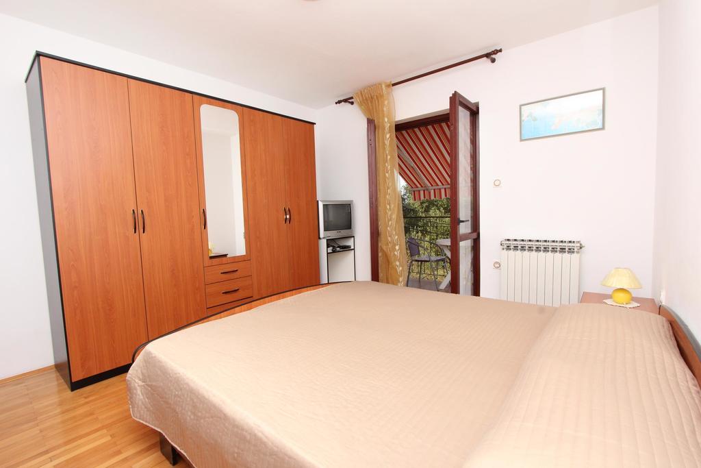Rooms And Apartment Sanja ロヴィニ エクステリア 写真